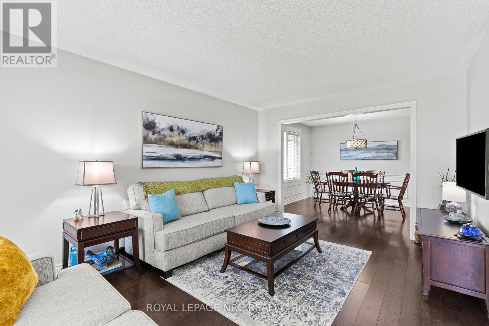 7395 LAKEWOOD CRESCENT