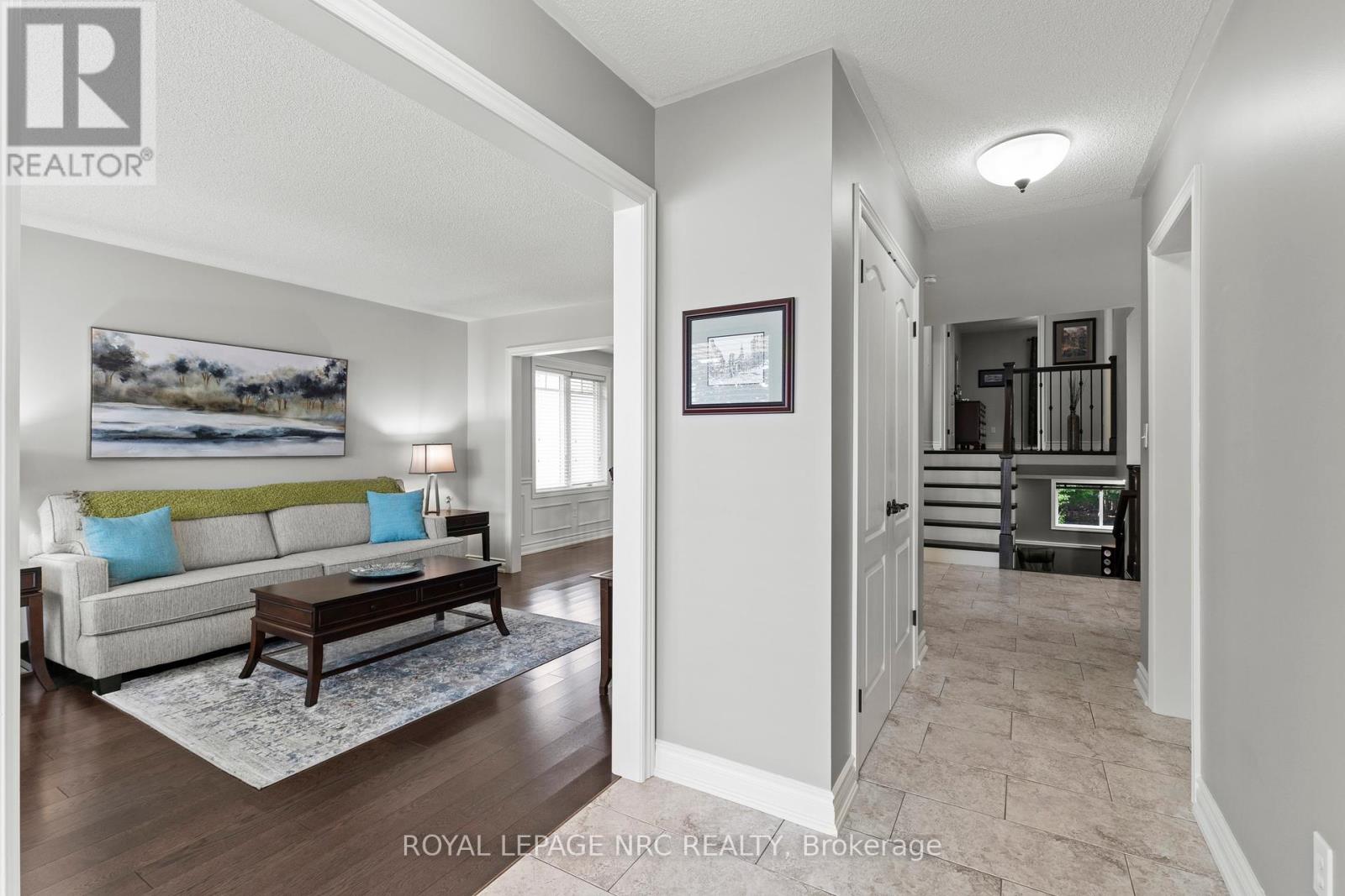 7395 LAKEWOOD CRESCENT
