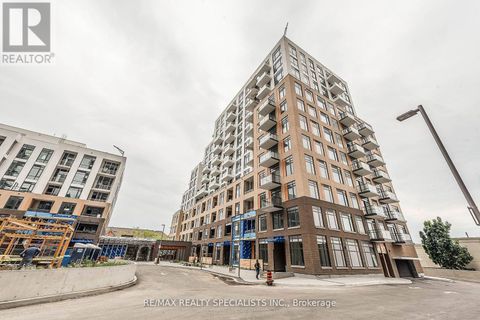 C202 - 8 BEVERLEY GLEN BOULEVARD Vaughan (Beverley Glen) ON L4J0L5