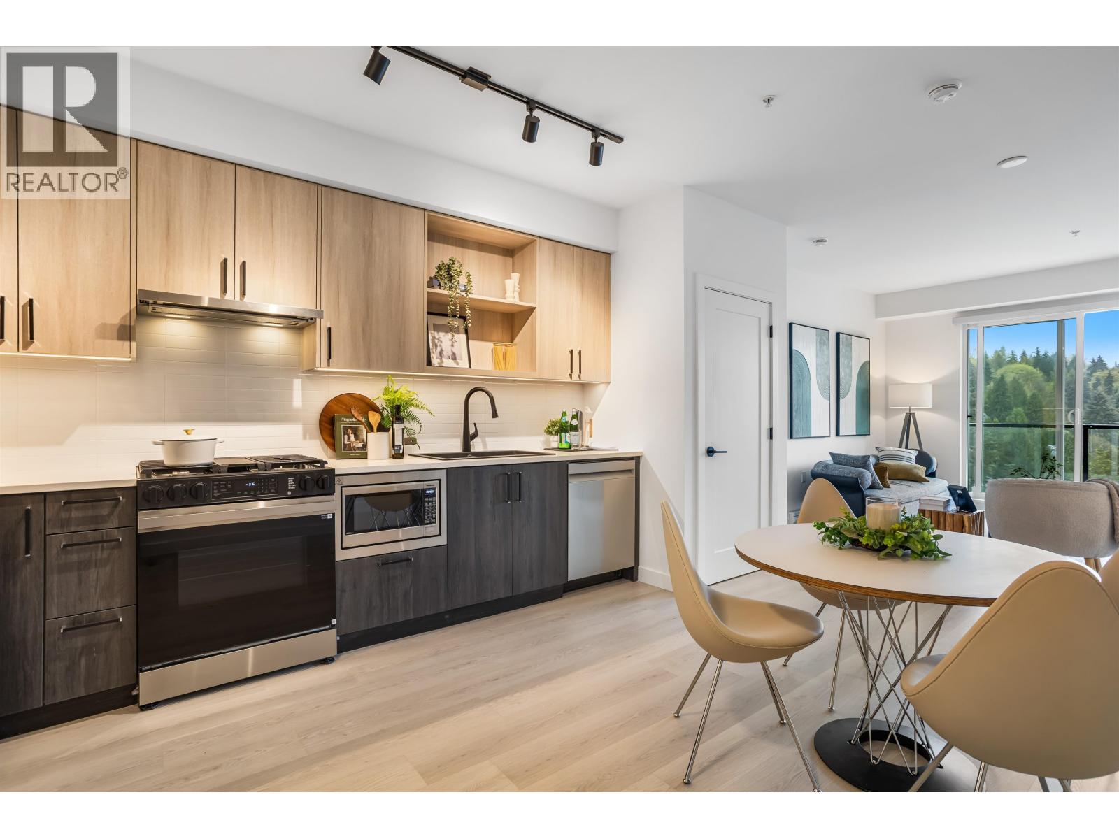 505 2002 ST GEORGE STREET