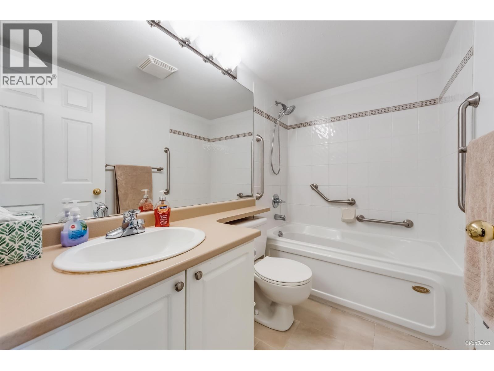 127 6588 SOUTHOAKS CRESCENT