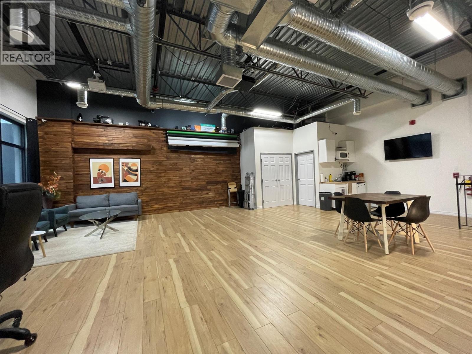 1645 Dilworth Drive Unit# 108