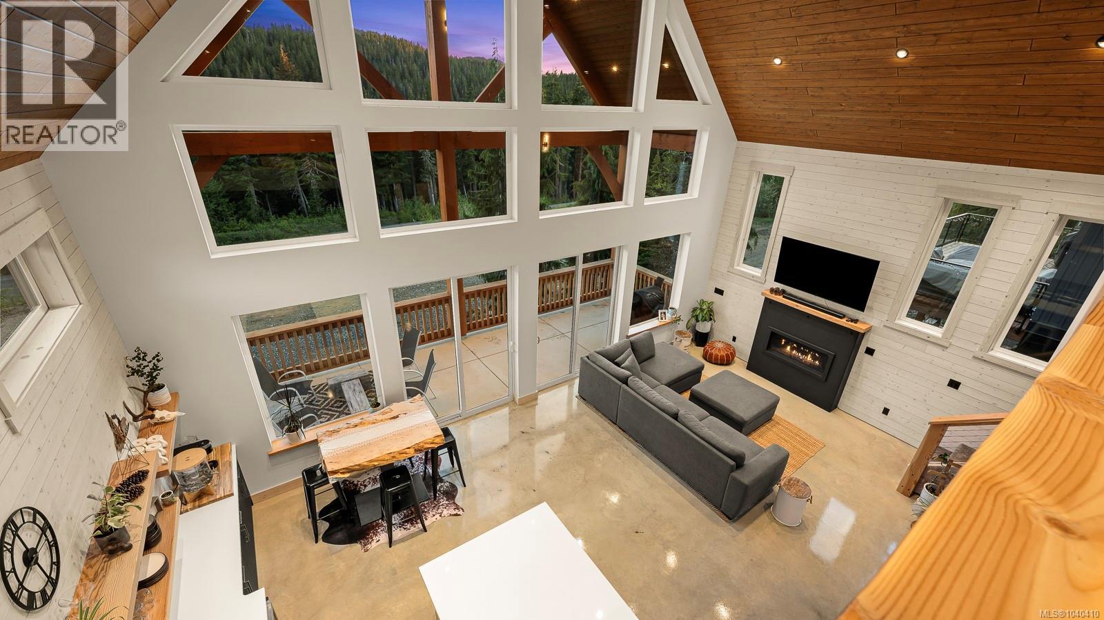 455 ARROWSMITH Ridge