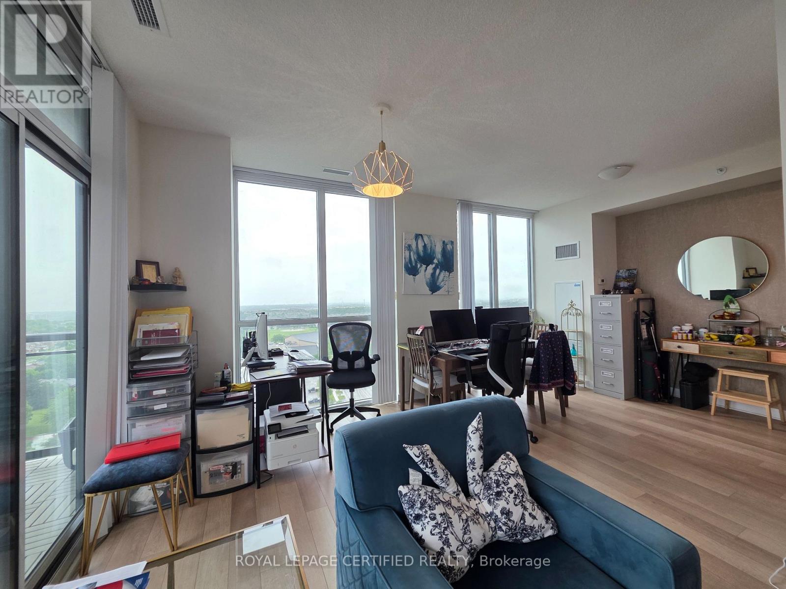 1302 - 3975 GRAND PARK DRIVE
