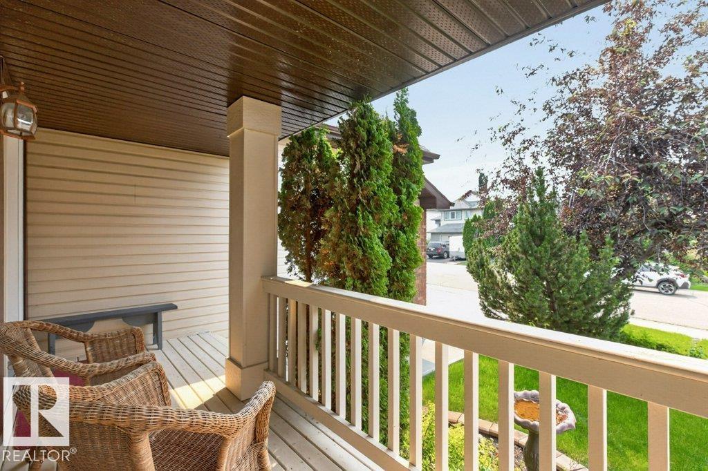 572 BYRNE CR SW