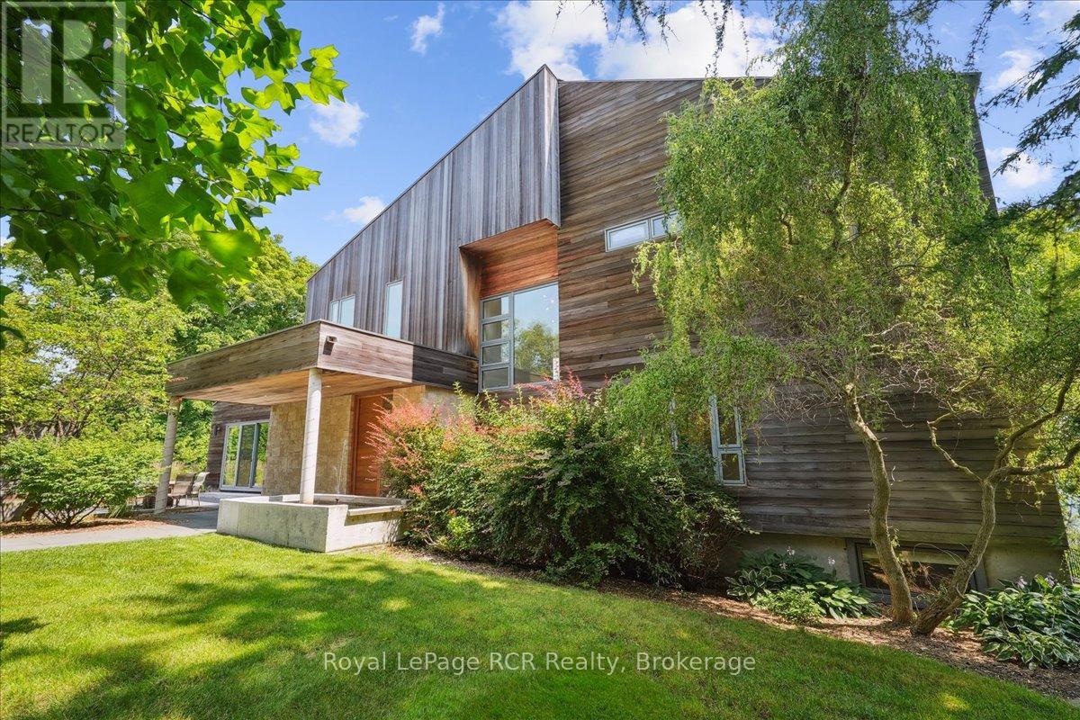 20 EVERETT ROAD