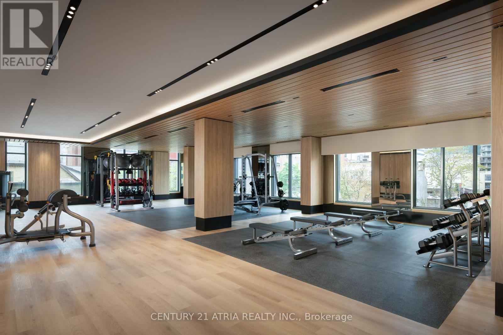 3612 - 252 CHURCH STREET