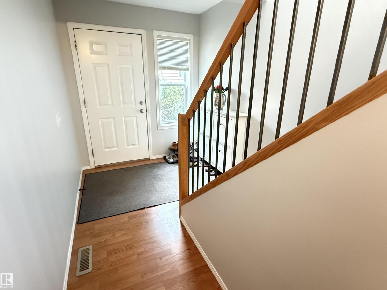 #6 230 EDWARDS DR SW