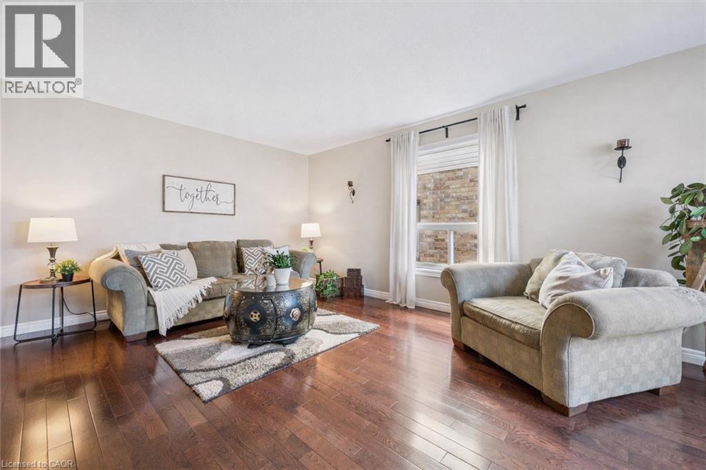 7 HEARTHBRIDGE Street