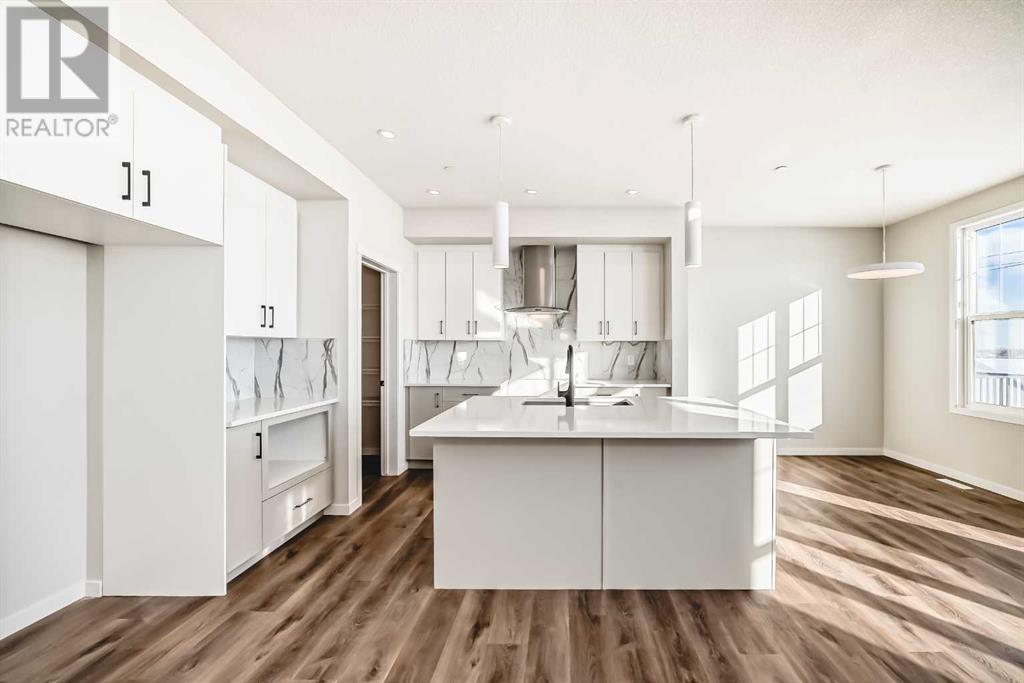 246 Hotchkiss Manor SE