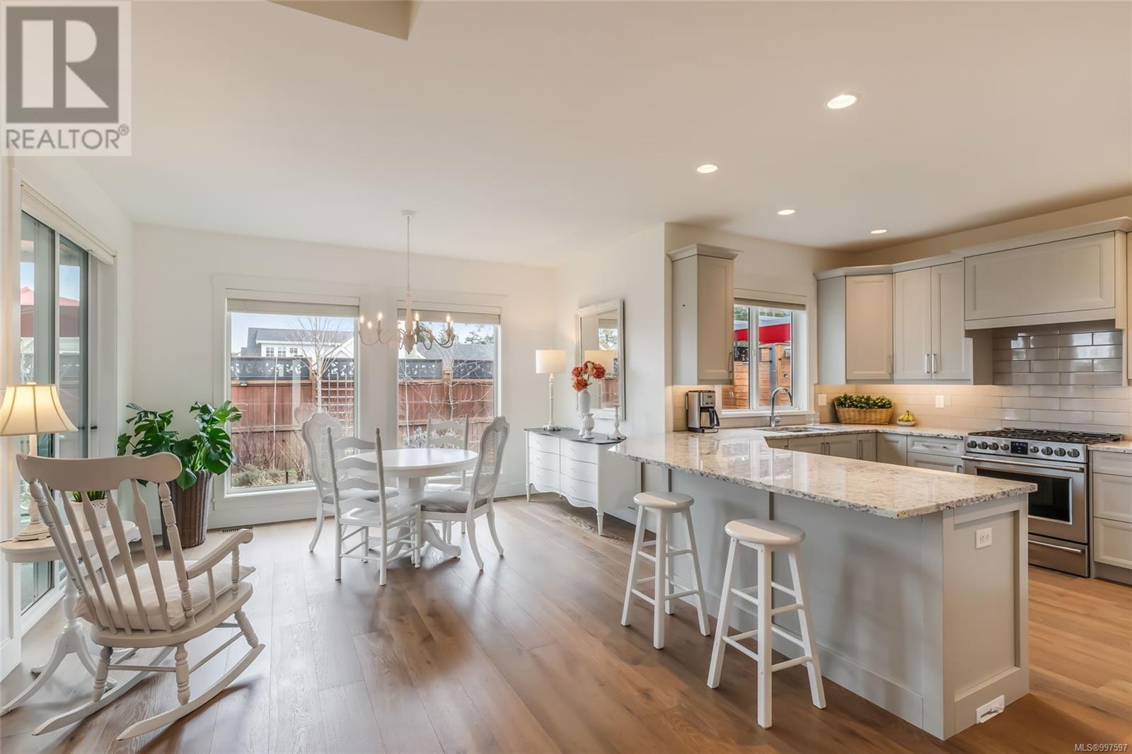1000 Brookfield Cres