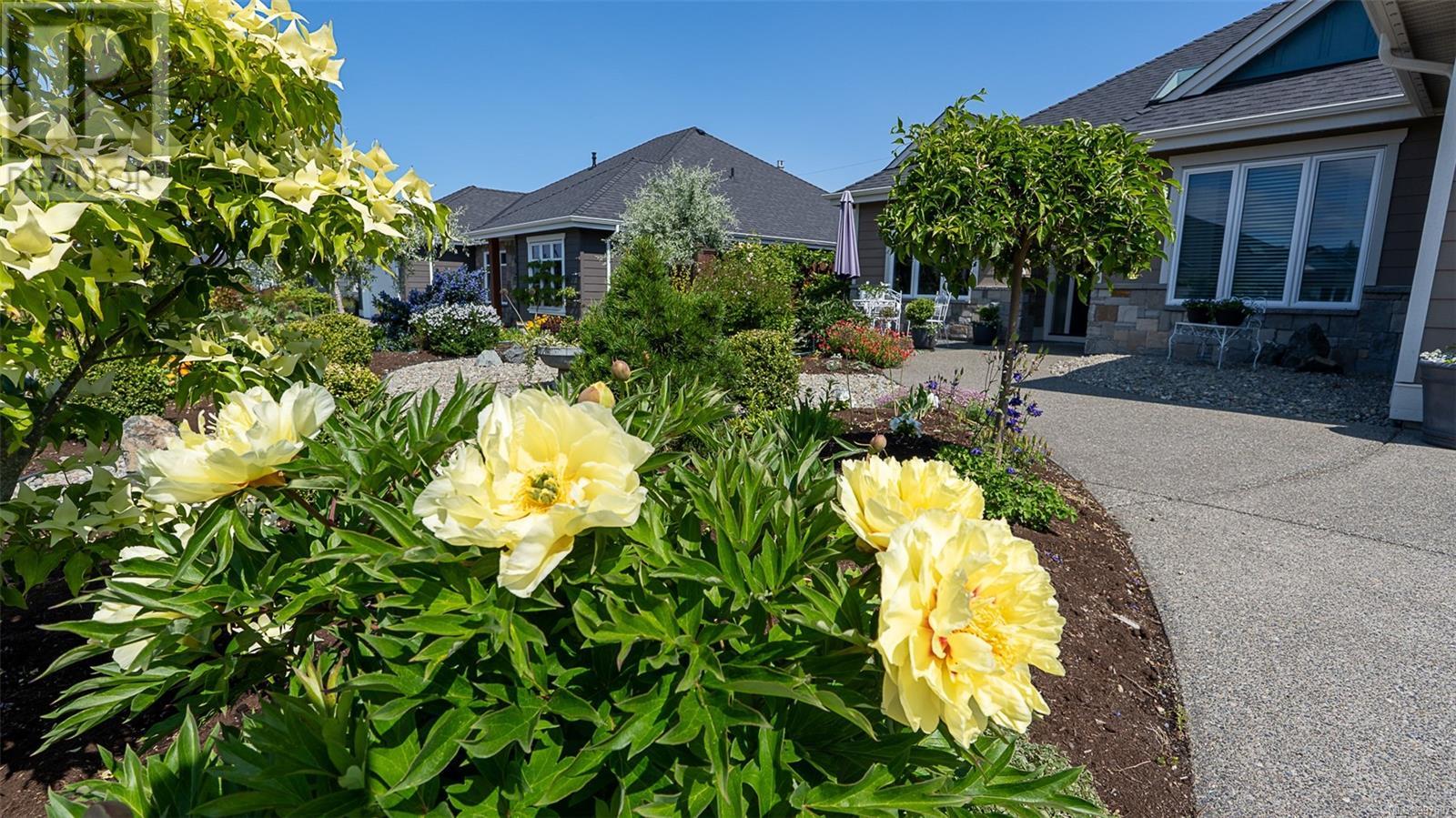 1000 Brookfield Cres