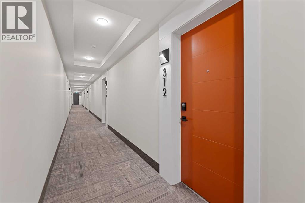 312, 3932 University Avenue NW