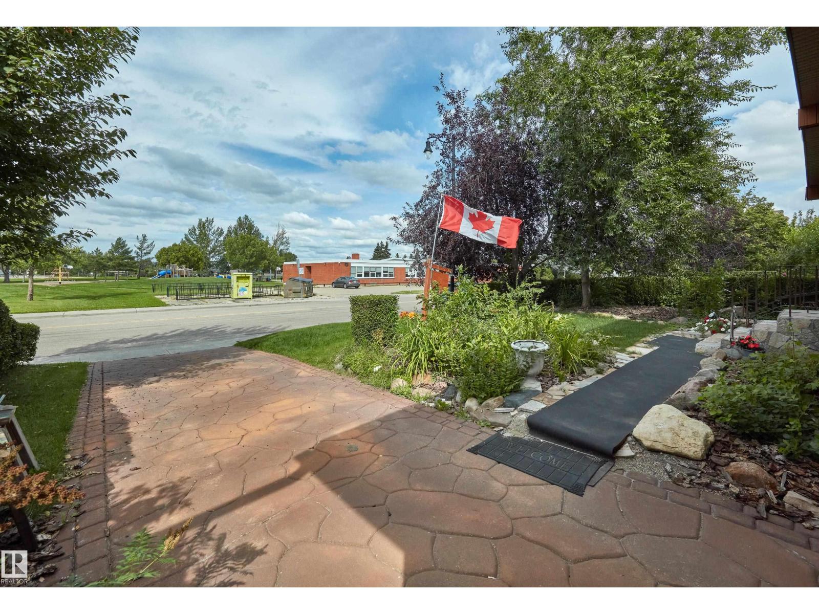 11339 54 AV NW
