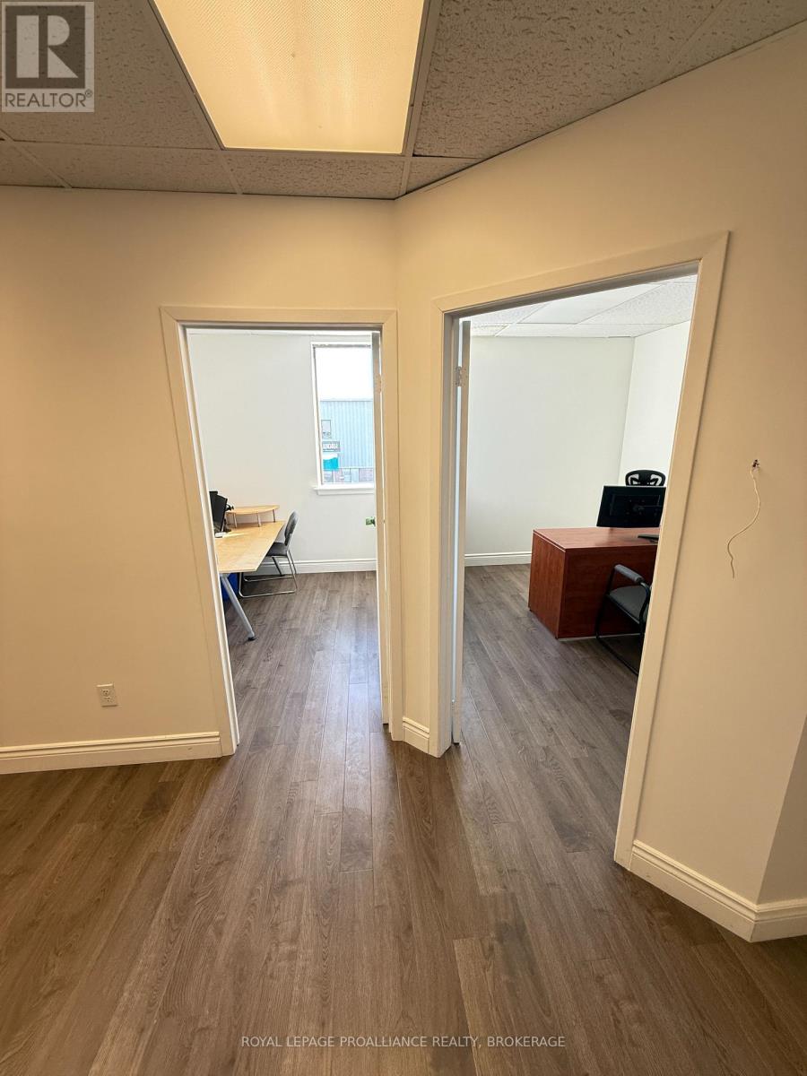 11 - 626 CATARAQUI WOODS DRIVE