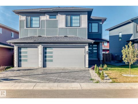 42 Elwyck Gate Spruce Grove AB T7X0Z2