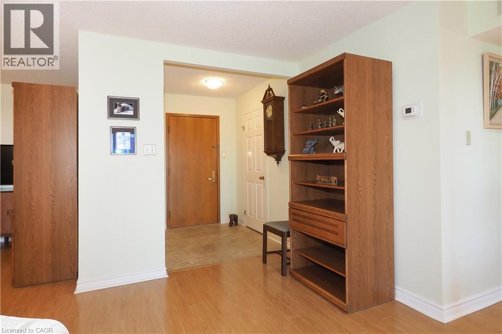 4 WILLOW Street Unit# 1103