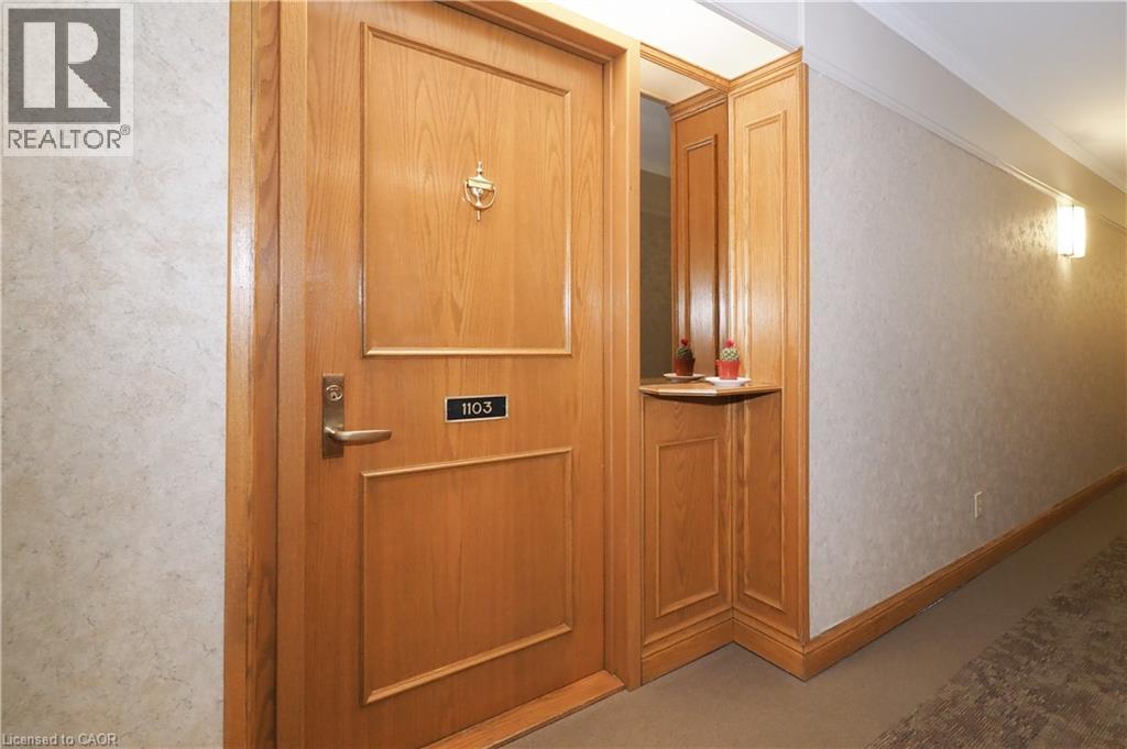 4 WILLOW Street Unit# 1103