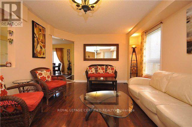 426 ORANGE WALK CRESCENT