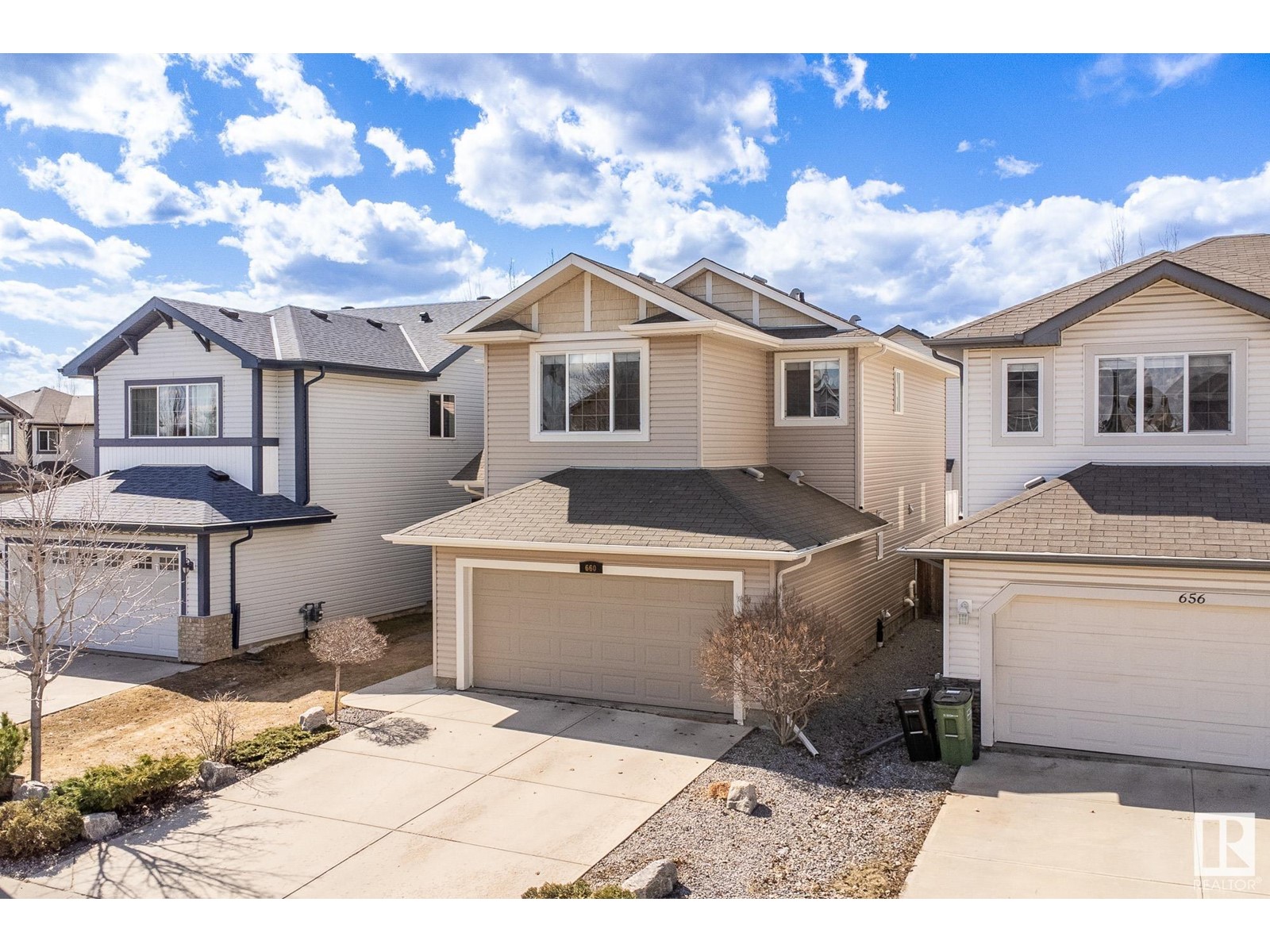 660 171 ST SW