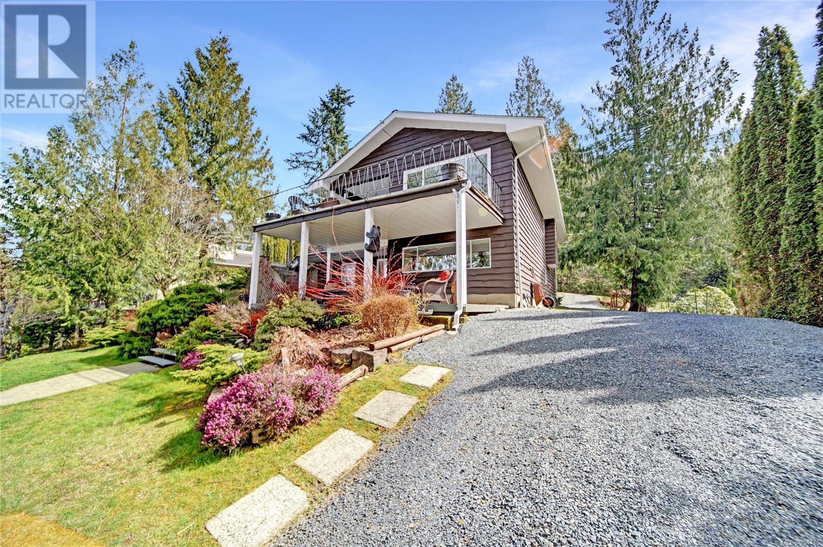 10124 Stirling Arm Cres