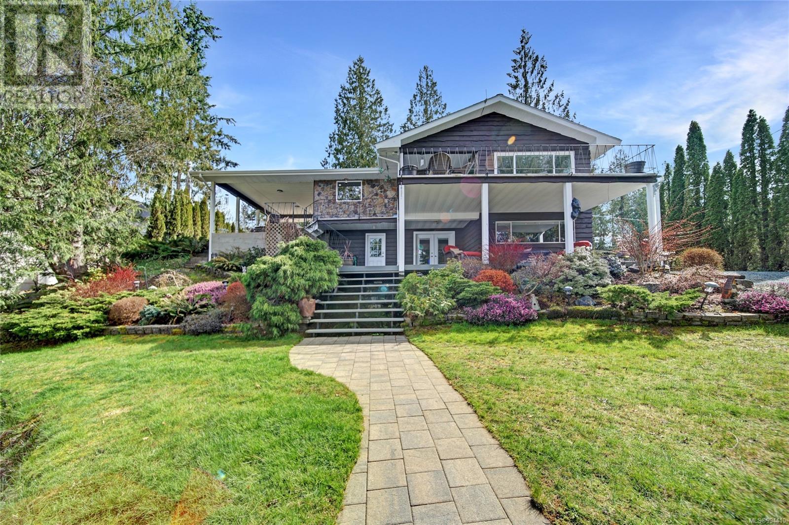 10124 Stirling Arm Cres