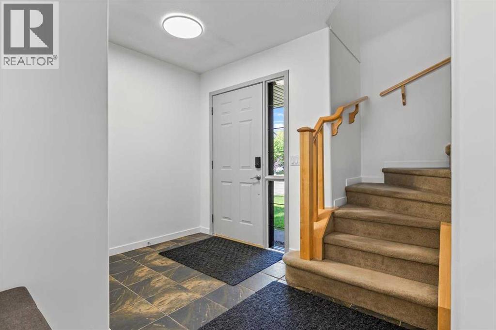 57 Everwillow Boulevard SW