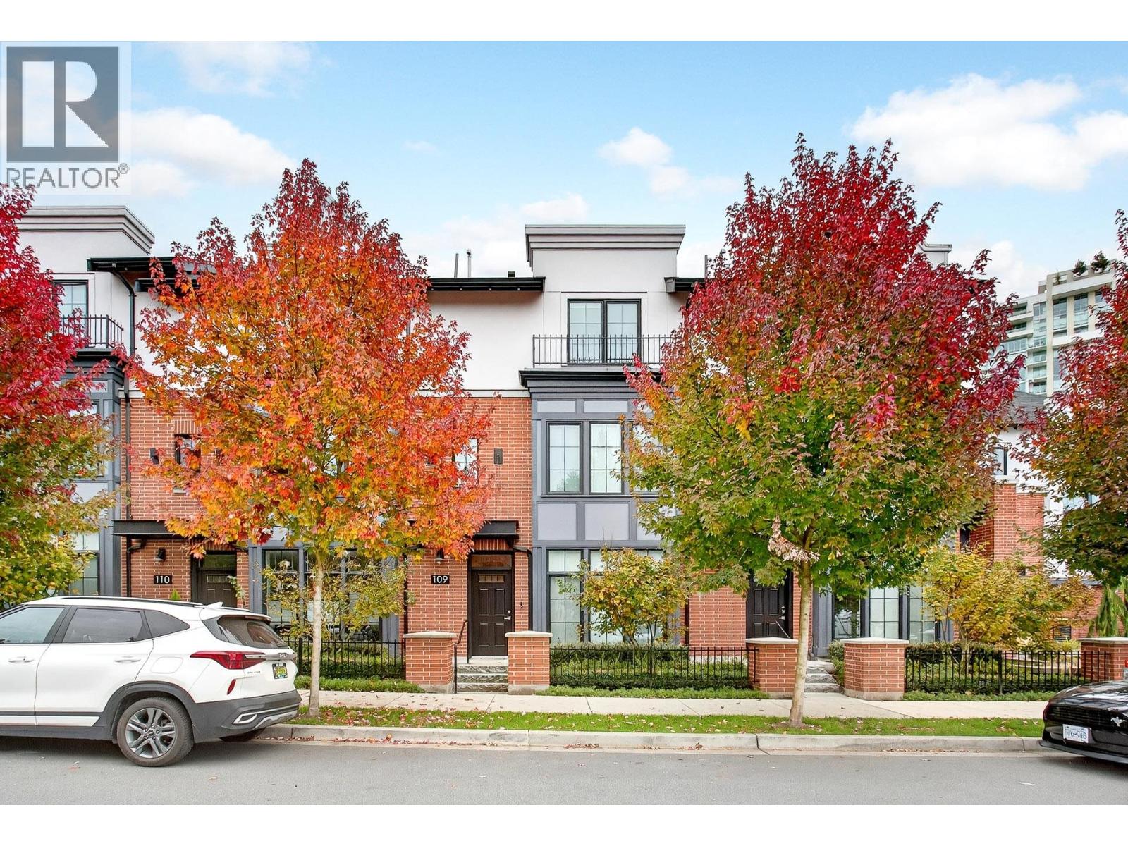 109 2070 CURLING ROAD