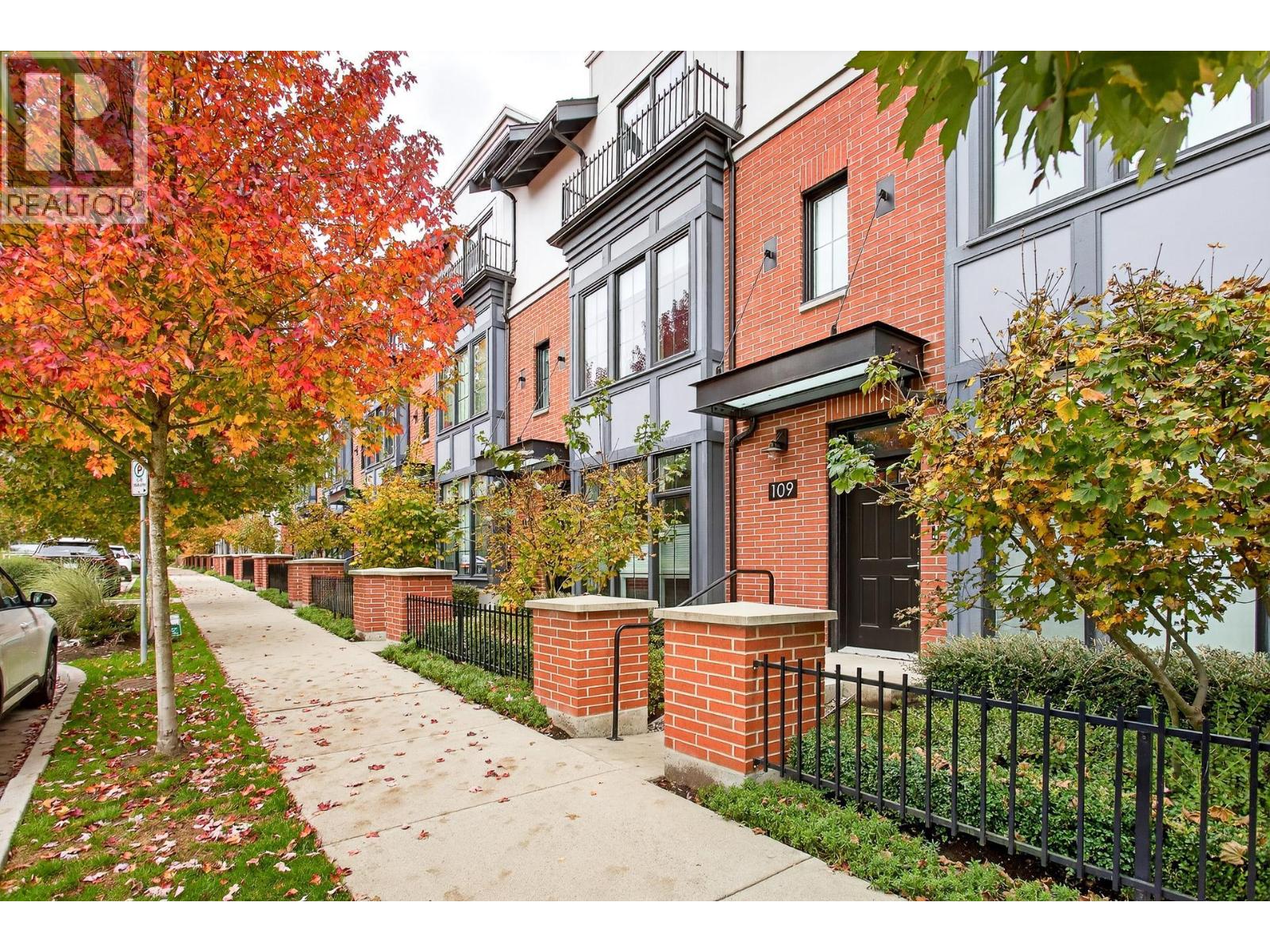 109 2070 CURLING ROAD