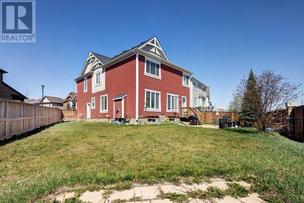 596 Windbrook Heights SW