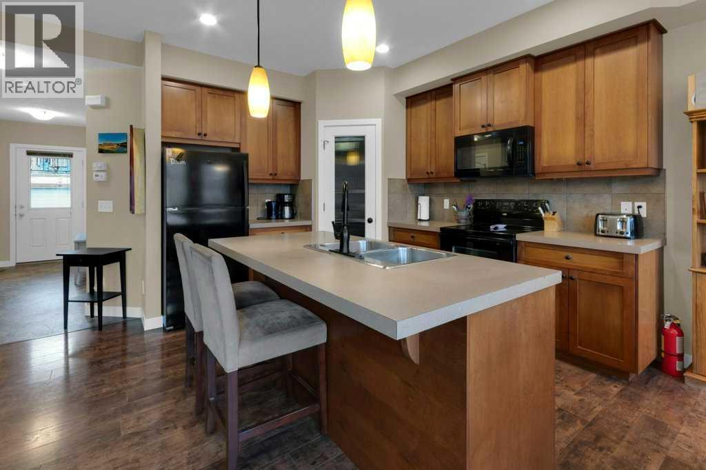 609, 413 River Avenue