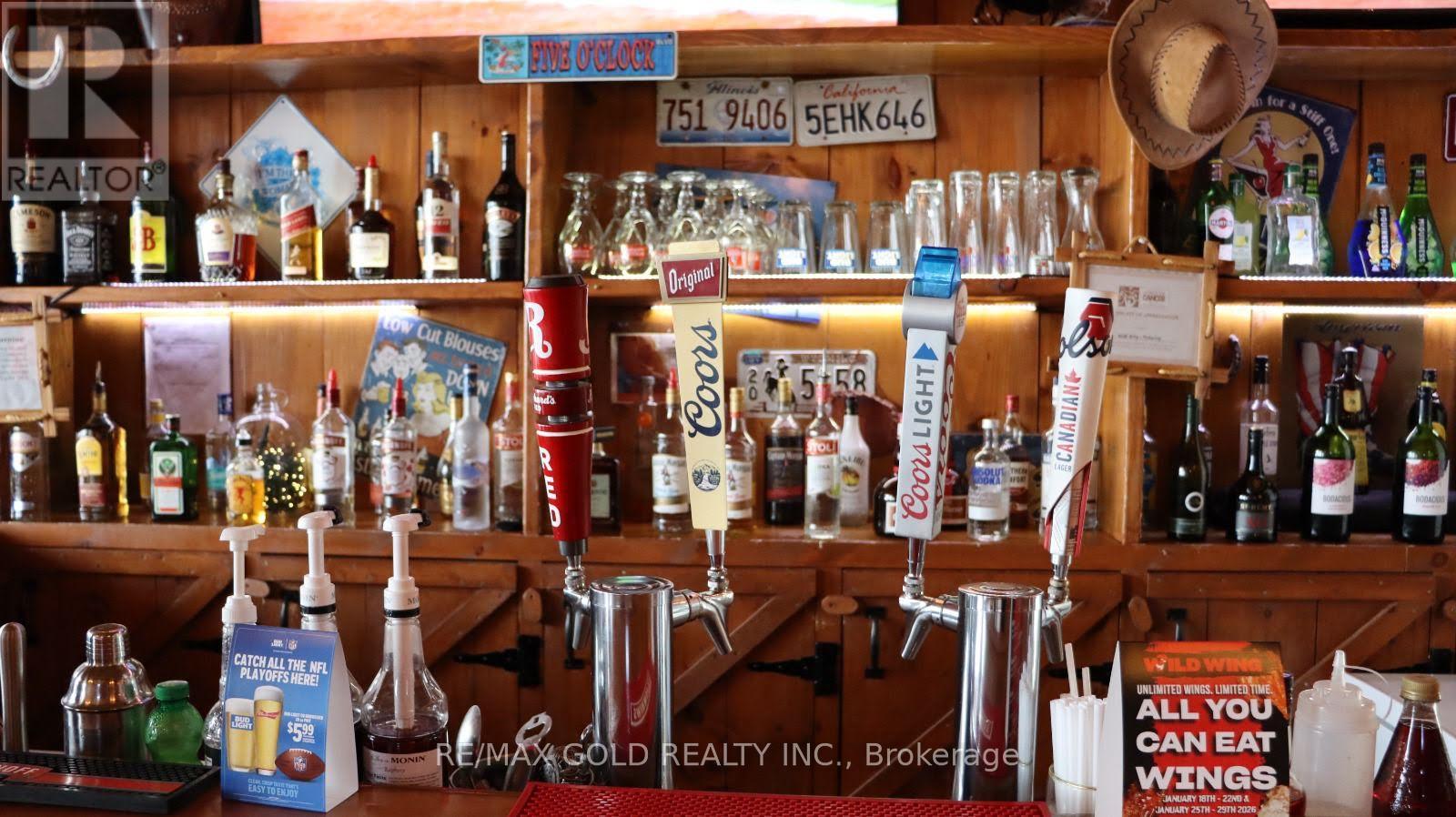 4 - 570 KINGSTON ROAD