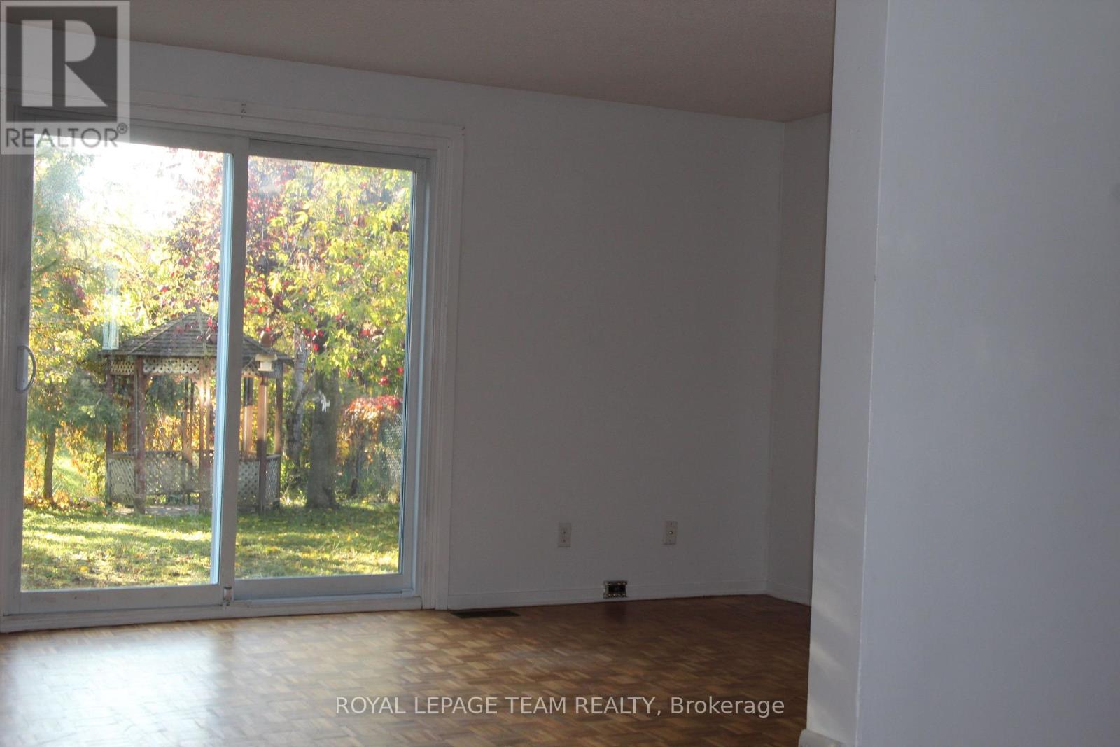 322 DES EPINETTES AVENUE