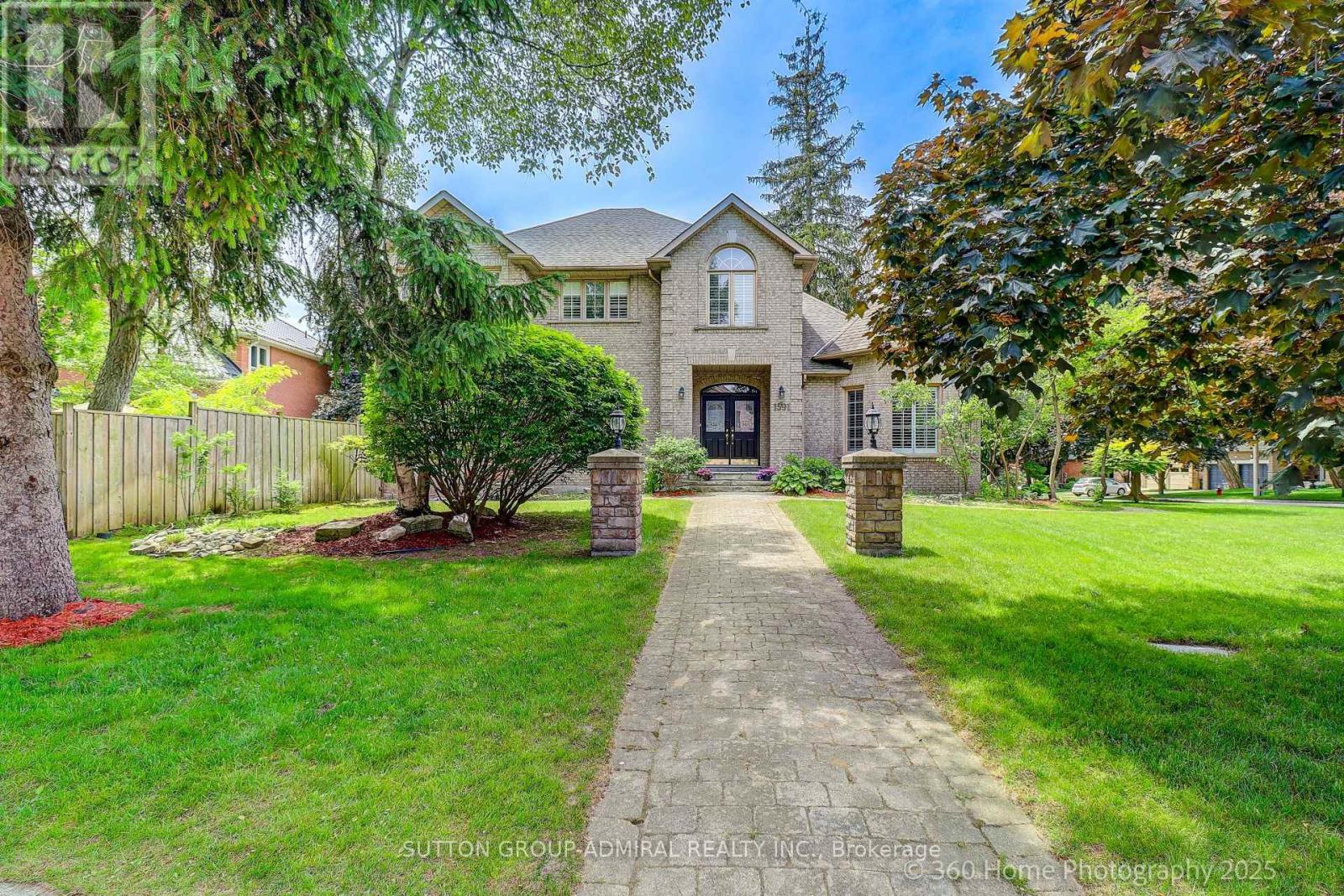 1591 HAMPSHIRE CRESCENT