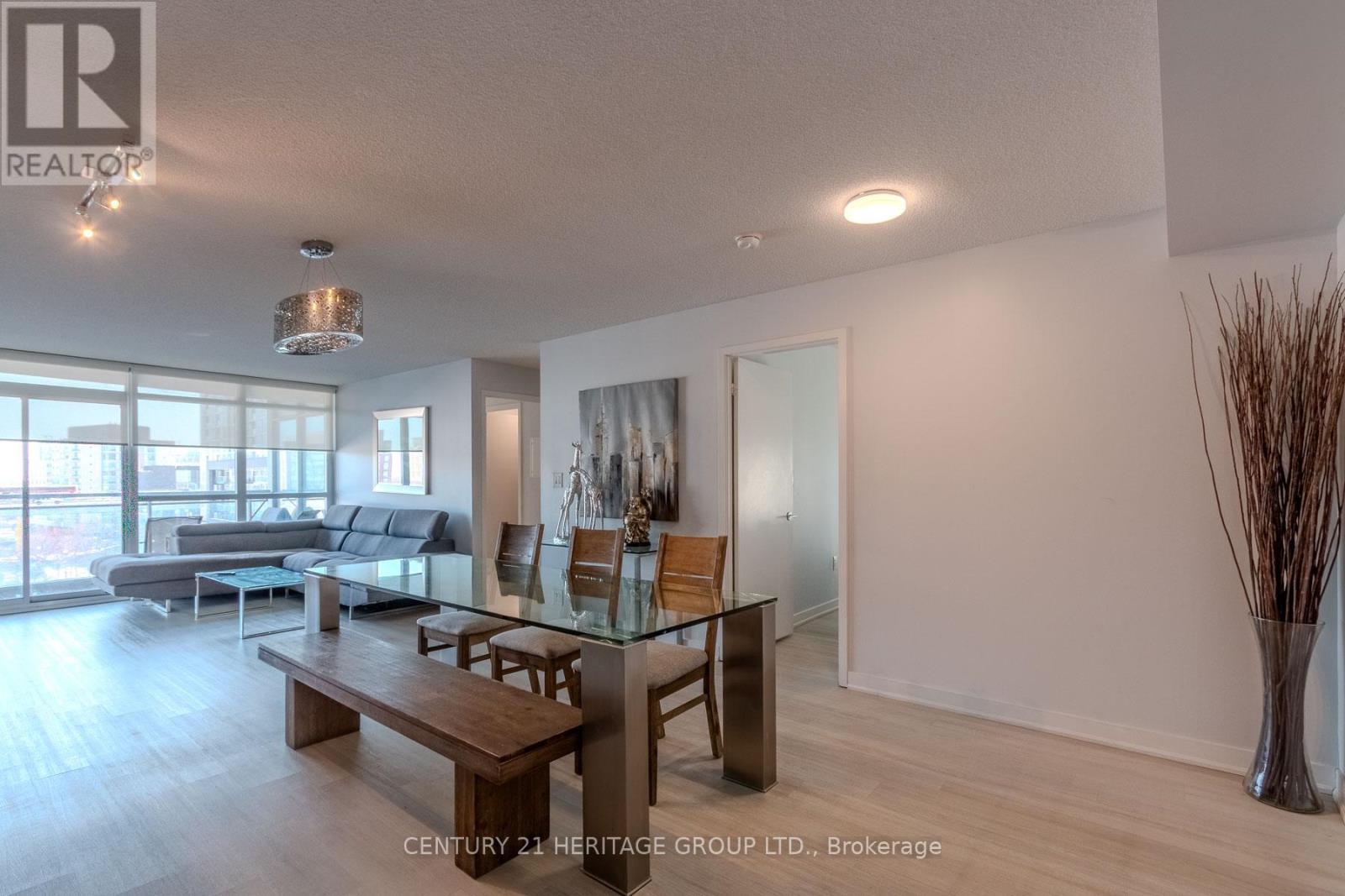 303 - 151 DAN LECKIE WAY