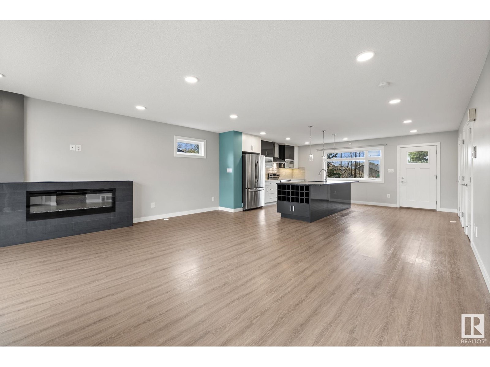 12208 117 AV NW NW