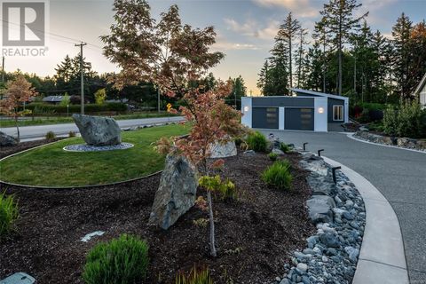 7426 Spence's Way Lantzville BC V0R2H0