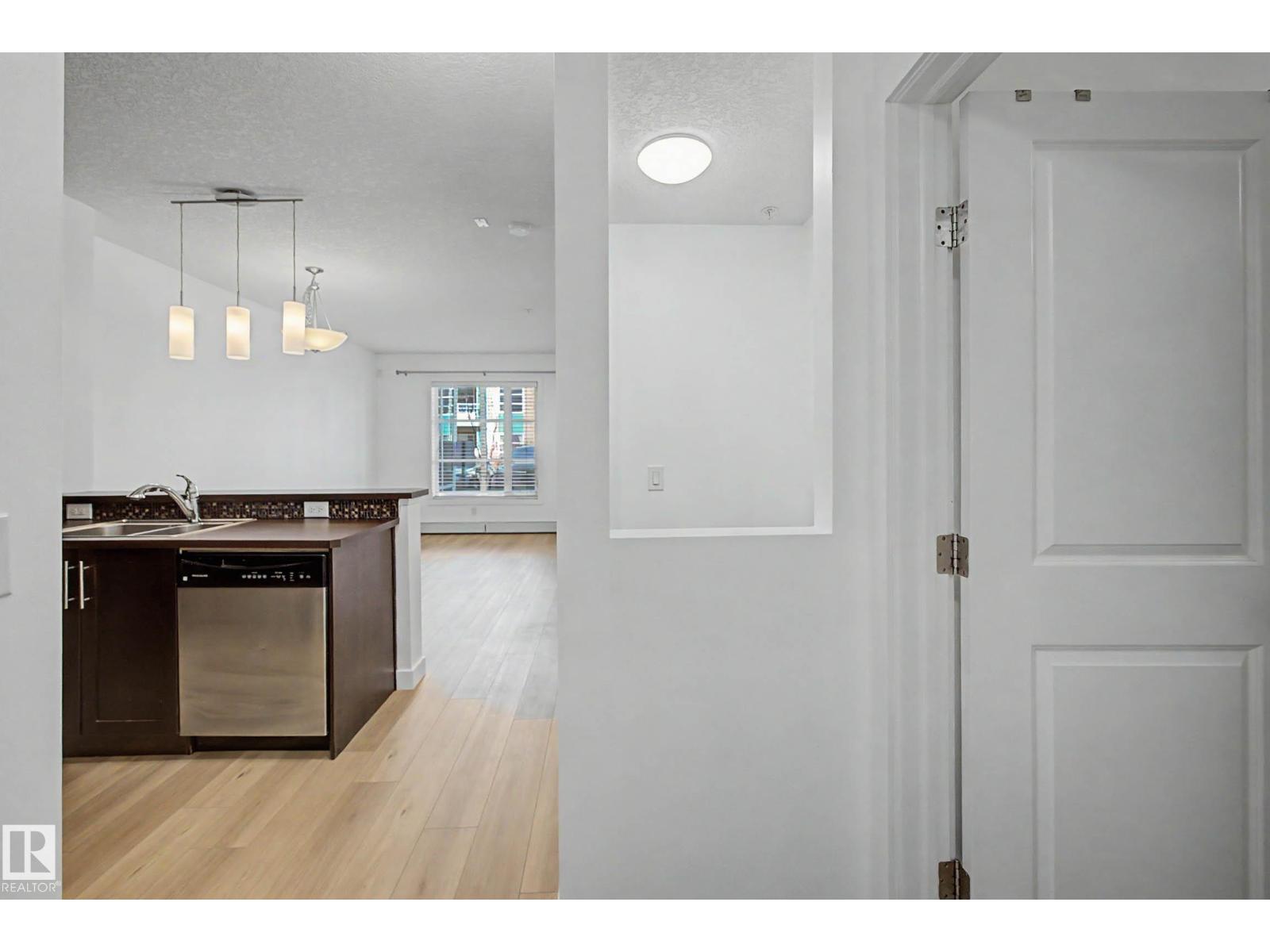 #123 2584 ANDERSON WY SW