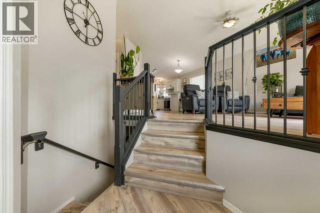 215 Grand River Boulevard W