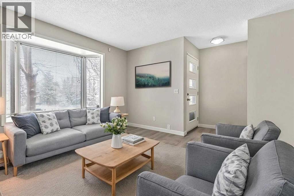 129 Berwick Drive NW