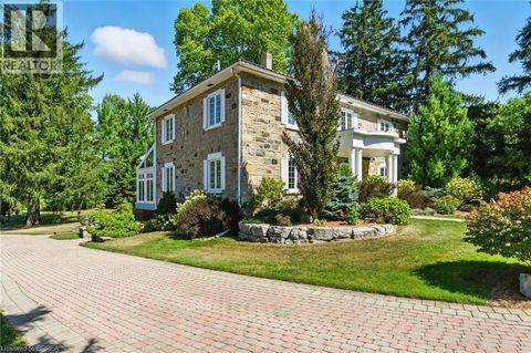 143 EAST RIVER Road Paris ON N3L3E1