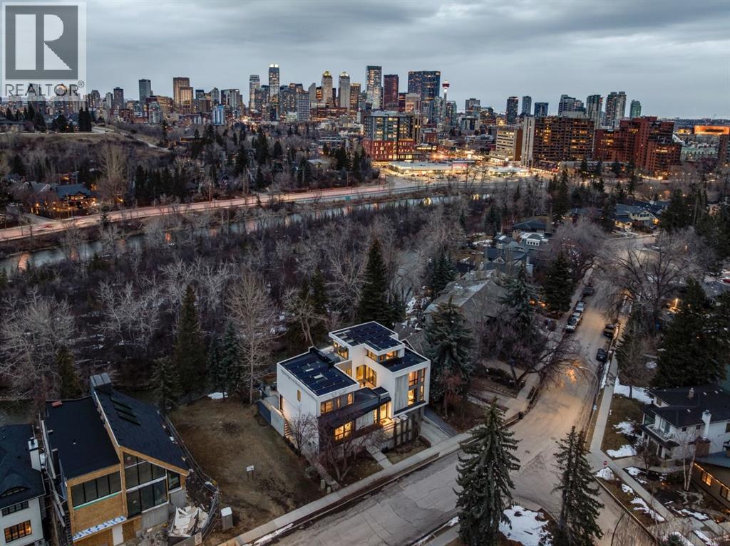 710 Rideau Road SW