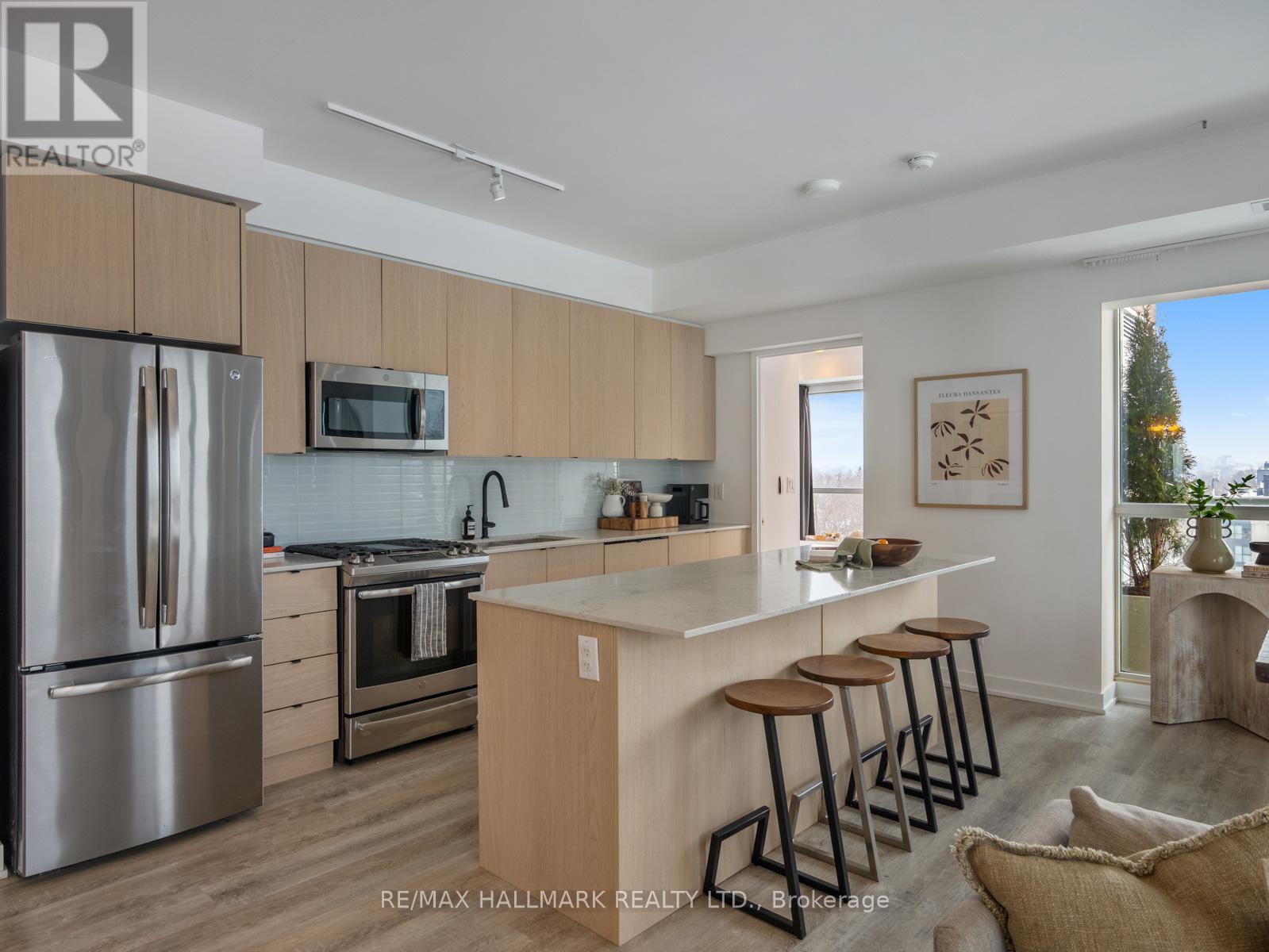 604 - 1350 KINGSTON ROAD