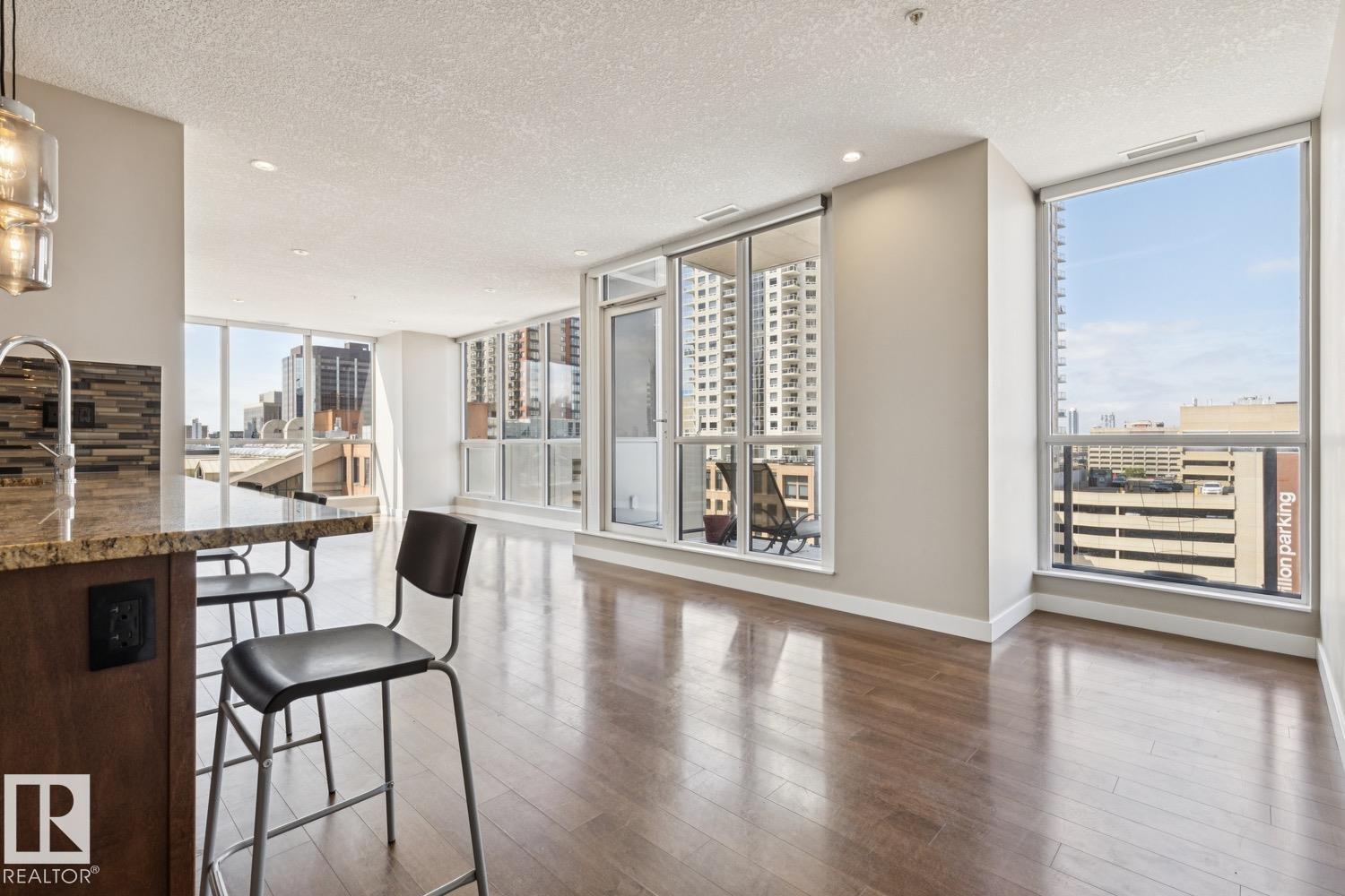 #808 10238 103 ST NW