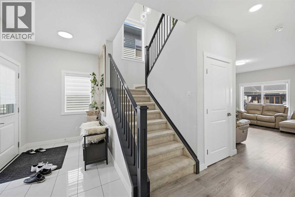 82 Legacy Glen Terrace SE