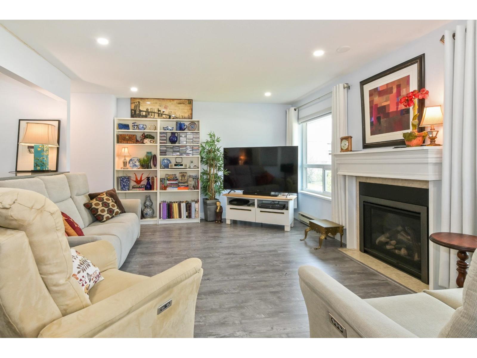 20 2475 EMERSON STREET