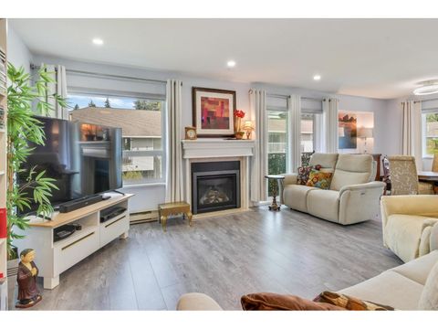 20 2475 EMERSON STREET Abbotsford BC V2T4W5