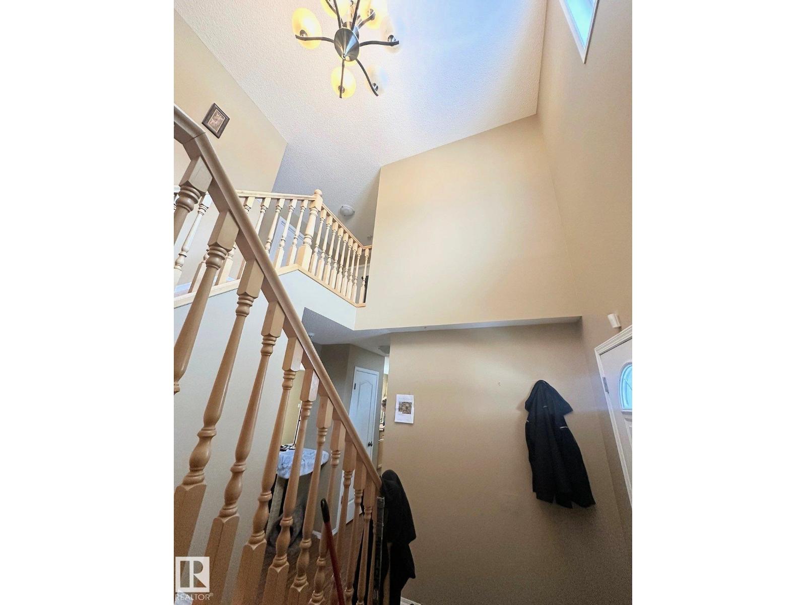 1750 Tomlinson CM NW