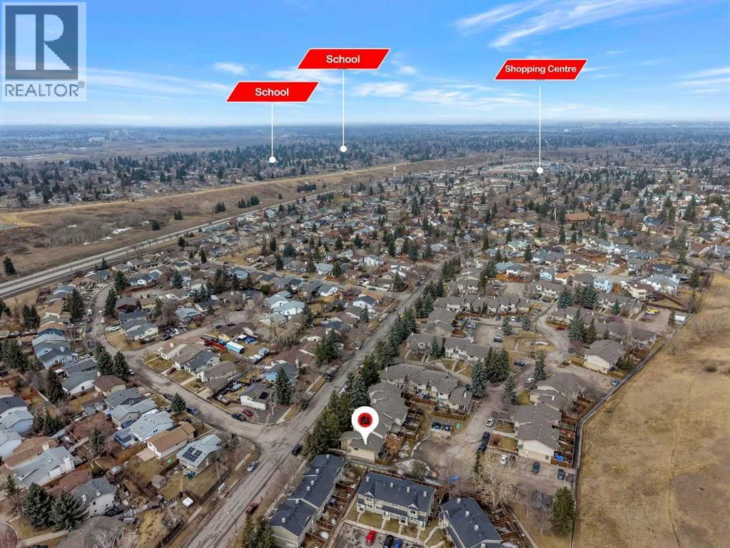 115 Deerfield Drive SE