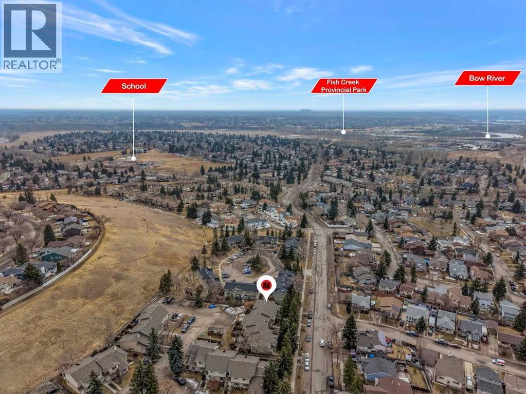 115 Deerfield Drive SE